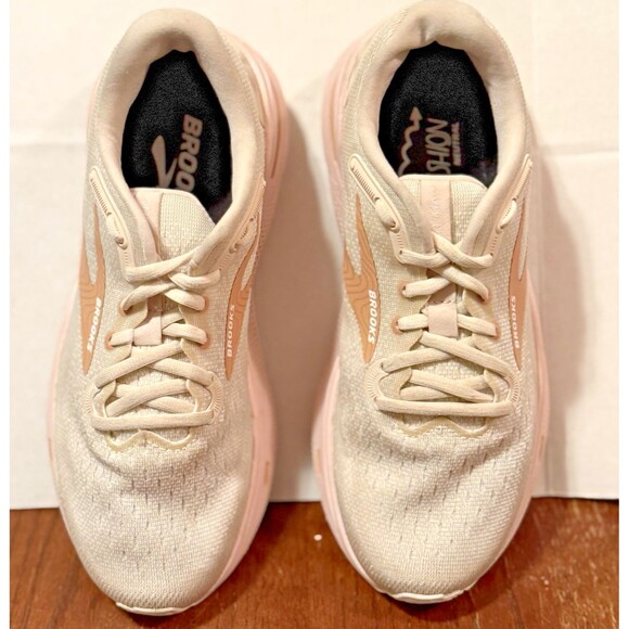 Brooks Ghost Max Womens 8.5 B Shoes Running Sneaker Gym Gray Pink 1203951B135 - Picture 4 of 12